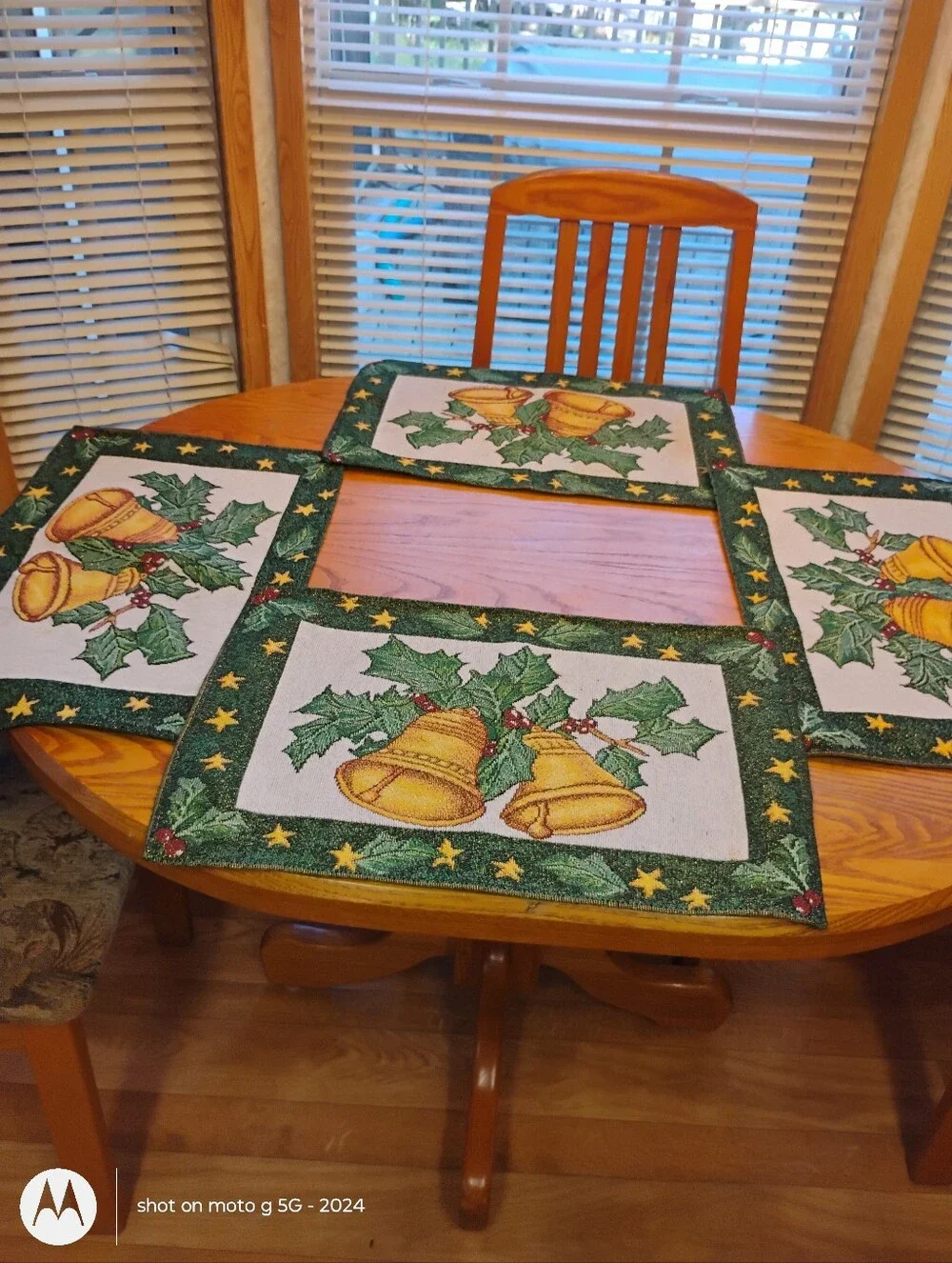 4 Holiday Place Mate with Gold Bells and Green Holly